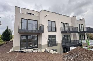 Wohnung mieten in Pellenzstraße 178, 56743 Mendig, Barrierefreie 2-Zimmer-Whg. mit Balkon, Aufzug und moderner Ausstattung, 2 PKW-Stellplätze