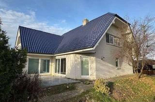 Einfamilienhaus kaufen in 18273 Güstrow, Großes Einfamilienhaus mit Innenpool in Suckow