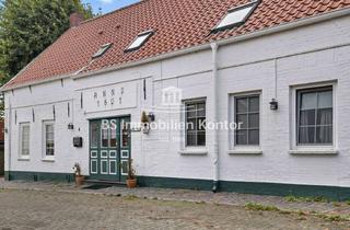 Haus kaufen in 26736 Krummhörn, Historisches, vollständig renoviertes Anwesen mit großzügigem Wohnbereich und zusätzlicher Vermietun