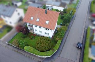 Haus kaufen in 89269 Vöhringen, Familien(t)raum mit drei Wohnungen - leben, vermieten, profitieren