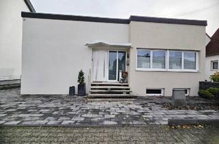 Einfamilienhaus kaufen in 66892 Bruchmühlbach-Miesau, Bruchmühlbach-Miesau - Einfamilienhaus mit wohnlicher Nutzfläche, Hof, Garten, Garage