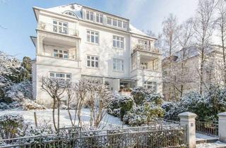 Wohnung kaufen in 22607 Groß Flottbek, Historischer Charme trifft auf ca. 167 m² modernen Komfort - Maisonette-Wohnung mit Dachterrasse