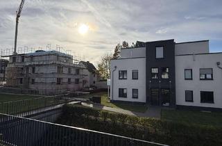 Wohnung kaufen in Berliner Straße 53, 53859 Niederkassel, Moderne 3-Zimmer-Neubauwohnung mit eigenem Garten im Erdgeschoss