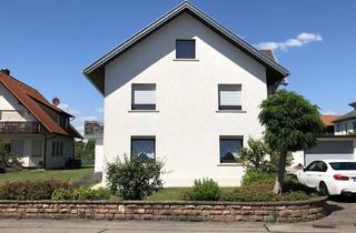 Wohnung mieten in 77855 Achern, Schöne 2,5-Raum-DG-Wohnung mit EBK und Balkon sowie Gartenhaus in Achern