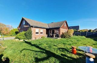 Einfamilienhaus kaufen in 25746 Heide, teilmodernisiertes Einfamilienhaus mit ca. 700 m² Grundstück in Heide