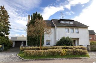 Haus kaufen in 96472 Rödental, Geräumiges Zweifamilienhaus in Rödental-Oeslau mit Terrasse, Garten und ausgebautem Dachgeschoss