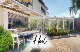 Haus kaufen in 04420 Markranstädt, Großes Grundstück & Mitten in Markranstädt: Zweifamilienhaus mit Wintergarten I Nebengelass I Garage