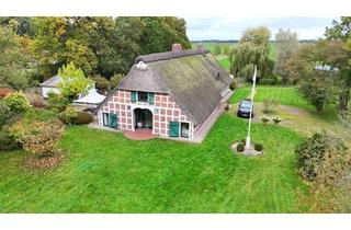 Haus kaufen in 21710 Engelschoff, Reetdachanwesen mit weitläufigem Grundstück, Pferdestall und Teich