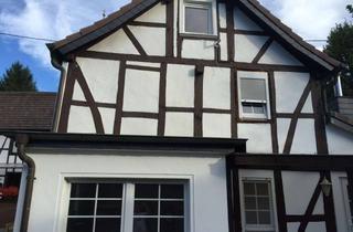 Haus mieten in Siegtalstraße 17, 51570 Windeck, Renoviertes Einfamilienhaus mit Garage in Windeck
