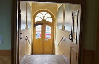 Wohnung kaufen in 04179 Leutzsch, Noble 3-ZW - Gründerzeit- mit Wohnküche, gr. Balkon, Bad + sep. WC, Lift, hochwertig, ruhige Lage