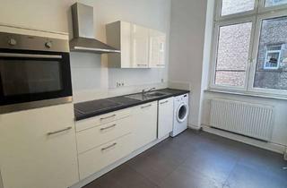 Wohnung mieten in 68159 Mannheim, Komplett sanierte 3,5 ZKB Altbauwohnung mit sep. WC und großer Küche in herrschaftlichem Altbau!