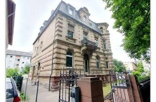 Villa kaufen in 63450 Hanau, ***Realisieren Sie Ihren Traum von einer repräsentativen denkmalgeschützten Villa im Zentrum v. HU**