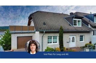 Haus kaufen in 53773 Hennef, Hier hat ihr Home-Office eine eigene Etage ! Großzügig geschnittene Immobilie mit vielen Nutzungs