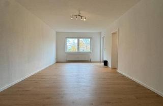 Wohnung kaufen in 64560 Riedstadt, Riedstadt - Frisch renovierte 1.5 Zimmer Wohnung mit Balkon und Stellplatz
