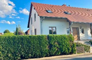 Doppelhaushälfte kaufen in 09661 Hainichen, Hainichen - Doppelhaushälfte in ruhiger, zentrumsnaher Lage