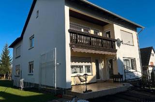 Haus kaufen in 34369 Hofgeismar, Hofgeismar - Großzügiges 330 qm Zweifamilienhaus mit Mansarde und Kamin