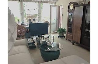 Wohnung kaufen in 51379 Leverkusen, Leverkusen - 3 Zi. EG Wohnung mit großem eigenen Garten-provisionsfrei