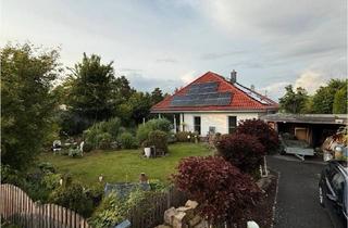 Einfamilienhaus kaufen in 29553 Bienenbüttel, Bienenbüttel - 125 m² Bungalow von 2012 - unverbauter Blick - Ausbaureserve