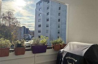 Wohnung kaufen in Am Dorfanger, 58644 Iserlohn, Lichtdurchflutete 3-Zimmer-Wohnung mit Balkon und Stellplatz in begehrter Lage