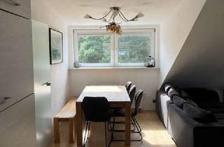 Wohnung kaufen in Schwalbacher Straße, 68305 Waldhof, Lichtdurchflutete Dachgeschosswohnung in ruhiger Lage.