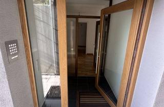 Wohnung mieten in 79249 Merzhausen, Elegante 2-Zimmer-Einliegerwohnung in Merzhausen mit Balkon und Terrasse.