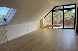 Wohnung mieten in Spitzwegstraße, 64546 Mörfelden-Walldorf, Schöne 3-Zimmer-DG-Wohnung mit Balkon, Einbauküche und Garage in Mörfelden-Walldorf