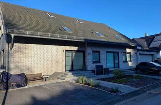 Wohnung mieten in Am Jungfernholz 64, 32457 Porta Westfalica, Charmante 2-Zimmer-Dachgeschoss-Wohnung mit Balkon