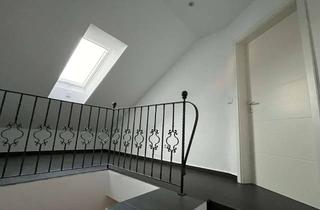 Wohnung mieten in Weiherstraße, 91097 Oberreichenbach, Sonnige 2-Zimmer Dachgeschosswohnung in Oberreichenbach