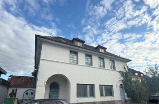 Villa kaufen in Peter-Köster-Straße 15-17, 30655 Groß Buchholz, Einfamilienvilla oder Mehrgenerationenhaus-diese Altbauvilla bietet unzählige Möglichkeiten