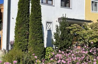 Haus kaufen in 83209 Prien, Idyllisches Reiheneckhaus mit Garten im Herzen von Prien am Chiemsee