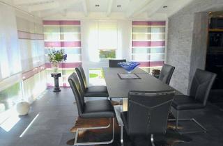 Haus kaufen in 35708 Haiger, Luxuriös saniertes und freistehendes Haus für 3 Parteien schöner Garten in ruhiger Lage