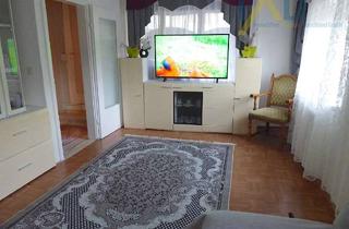 Haus kaufen in 35683 Dillenburg, Vermietetes 2 Familienhaus mit 5 Garagen in zentraler Lage