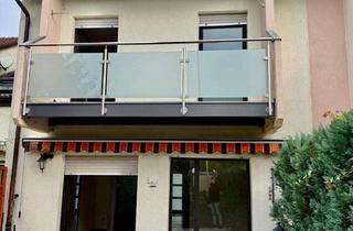 Reihenhaus kaufen in 69469 Weinheim, Gepflegtes Reihenhaus mit PV und neuer Heizung!