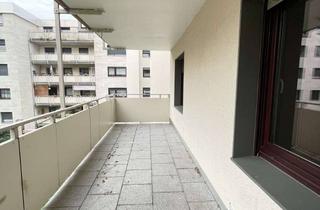 Wohnung kaufen in Im Wohnpark 31, 50127 Bergheim, Seltenes Angebot: Leerstehende 4-Zimmer-Wohnung mit zwei Balkonen & TG-Stellplatz!