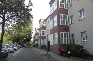 Wohnung kaufen in Am Nordgraben, 13509 Tegel, Vermietete 3,5 Zi.Whg. mit Loggia im 2.OG am Nordgraben (nähe Tegeler Fließ)
