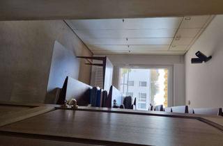 Wohnung kaufen in Max-Planck-Straße, 40880 Ratingen, 4 Zimmer Wohnung mit Balkon im 3. OG in Ratingen