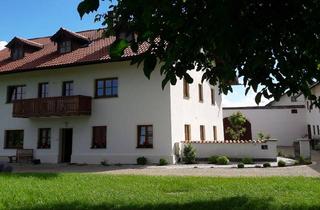 Wohnung mieten in 84478 Waldkraiburg, Großzügige 3-Zimmer-Wohnung, 120 m², 1. OG, Stadtrand Waldkraiburg