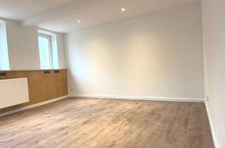 Wohnung mieten in Gönnheimer Straße, 67158 Ellerstadt, Erstbezug nach Renovierung- 3-ZKB Erdgeschosswohnung in Ellerstadt mit Freisitz