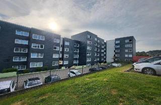 Wohnung kaufen in 51647 Gummersbach, Gummersbach - Renovierte 4 Zimmer Wohnung 94 qm