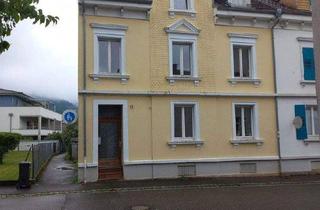 Haus kaufen in Blauenstr. 12, 79400 Kandern, Kandern - RESERVIERT: Charmant und zentral mit Blick über die Schrebergärten Kanderns