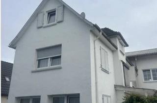 Haus kaufen in 64560 Riedstadt, Riedstadt - 3 Familienhaus mit sehr gute Mieteinnahmen zum verkaufen!