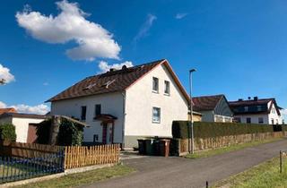 Einfamilienhaus kaufen in 34466 Wolfhagen, Wolfhagen - Einfamilienhaus mit Garten, Werkstatt und Nebengebäuden
