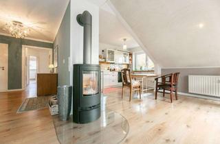 Wohnung kaufen in 89134 Blaustein, Wohnen in seiner schönsten Form // 3-Zi.-DG-Wohnung mit Balkon