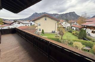 Wohnung kaufen in 83334 Inzell, Hübsche 3-Zimmer-Wohnung mit Balkon und Garage – gepflegt mit Potenzial!