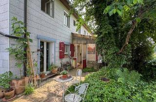 Doppelhaushälfte kaufen in 71088 Holzgerlingen, Doppelhaushälfte mit großem Garten und viel Potenzial