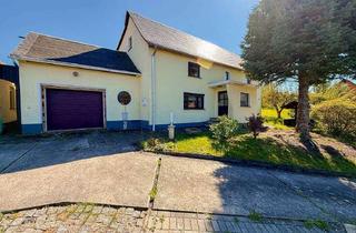 Haus kaufen in Dorfstraße 95, 02708 Rosenbach, Zweifamilienhaus mit gepflegten Garten unweit von Löbau