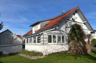 Haus kaufen in In Den Obstgärten 22, 89290 Buch, Zweifamilienhaus mit großem nicht einsehbaren Garten, EG frei, OG vermietet