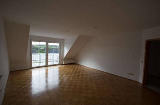 Wohnung kaufen in Am Berg 18, 36329 Romrod, Attika-Wohnung mit 3 Zimmern und Balkon in Romrod