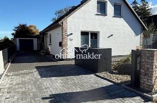 Einfamilienhaus kaufen in 25746 Heide, Aufwendig renoviertes Einfamilienhaus in Heide / OT Süderholm