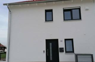 Haus mieten in Schwabenring 25a, 91639 Wolframs-Eschenbach, Neue Doppelhaushälfte mit 6 Zimmern in Wolframs-Eschenbach